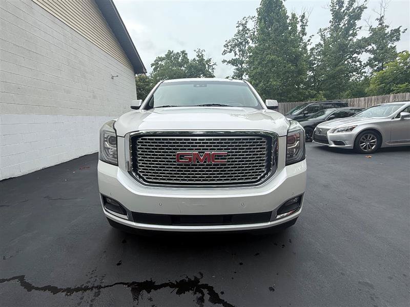 Used 2017 GMC Yukon XL Denali AWD/4WD image 8