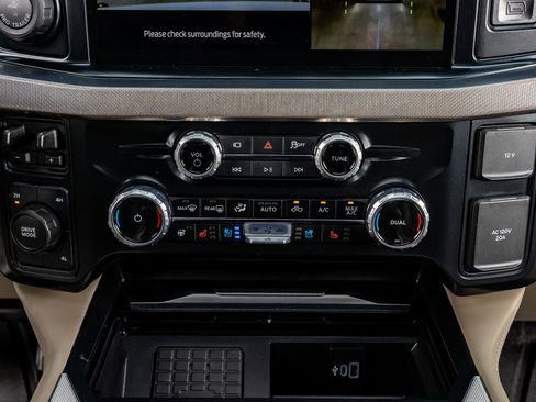 Used 2026 Ford F350 Platinum w/ Platinum Plus Package AWD/4WD image 27