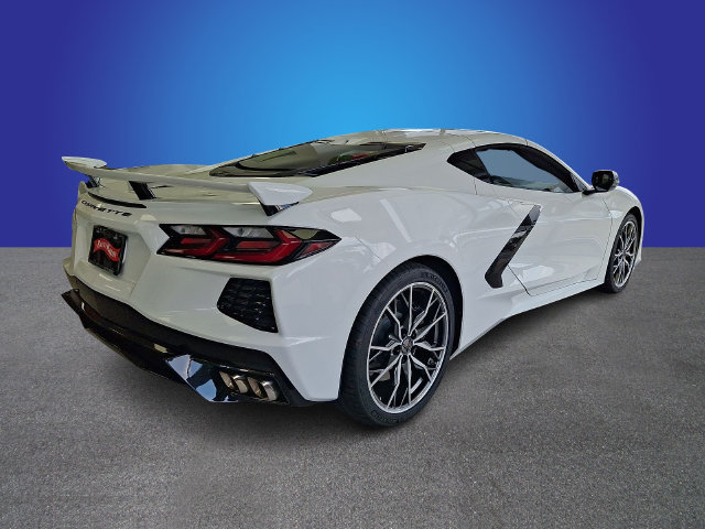 Used 2026 Chevrolet Corvette Stingray Preferred Cpe w/ Z51 Performance Package RWD image 3