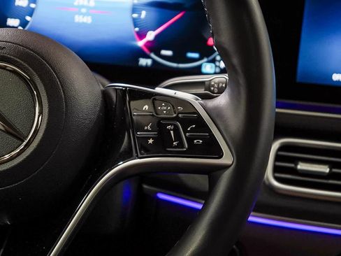 Certified 2026 Mercedes-Benz GLS 450 4MATIC image 17