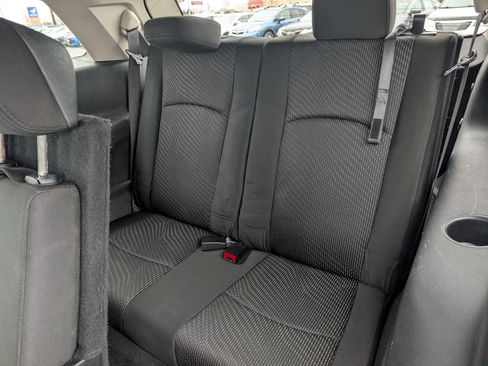 Used 2019 Dodge Journey SE image 22