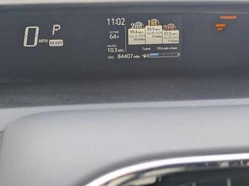 Used 2018 Toyota Prius C Two image 23