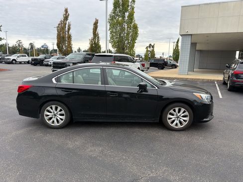 Used 2015 Subaru Legacy 2.5i Premium AWD/4WD image 6