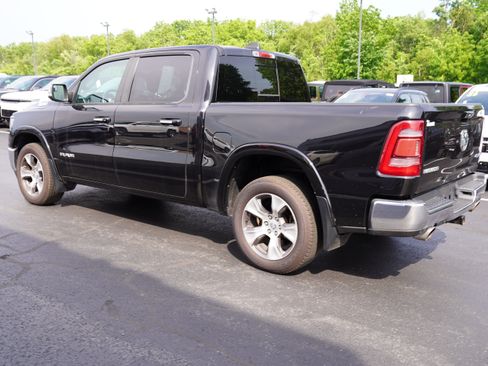 Used 2019 RAM 1500 Laramie AWD/4WD image 9