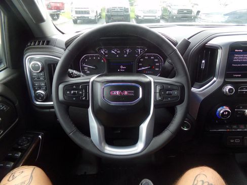 Used 2022 GMC Sierra 1500 Elevation AWD/4WD image 10