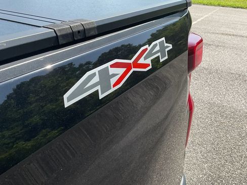 Used 2019 Chevrolet Silverado 1500 LTZ w/ LTZ Premium Package AWD/4WD image 14