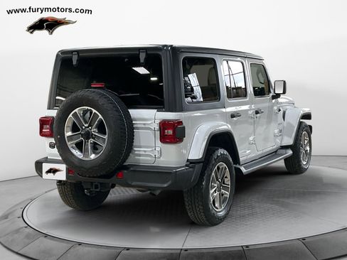 Used 2021 Jeep Wrangler Unlimited Sahara w/ Uconnect 4C Nav & Sound Group image 3