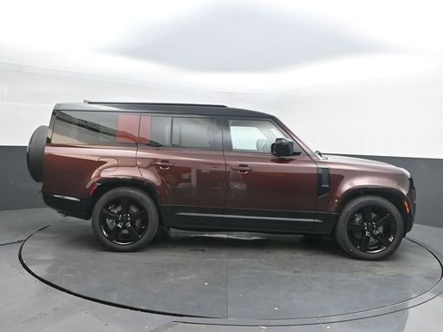 New 2026 Land Rover Defender 130 X-Dynamic SE AWD/4WD image 8