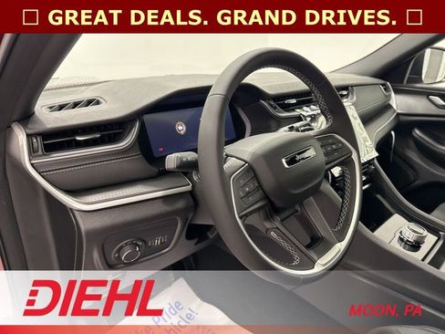 New 2025 Jeep Grand Cherokee Laredo X AWD/4WD image 20