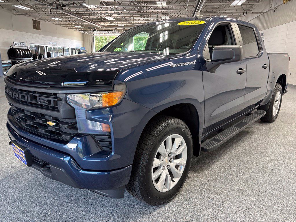 Used 2022 Chevrolet Silverado 1500 Custom AWD/4WD image 3