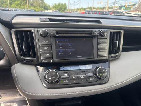 Used 2014 Toyota RAV4 XLE AWD/4WD image 23
