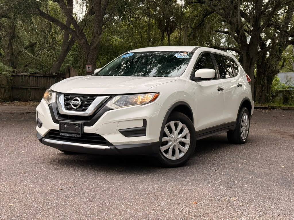 Used 2017 Nissan Rogue S AWD/4WD image 1