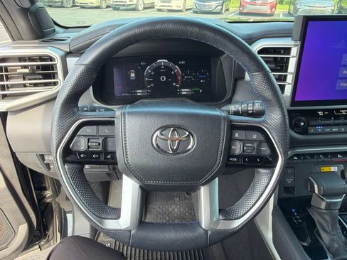 Used 2024 Toyota Sequoia Platinum AWD/4WD image 13