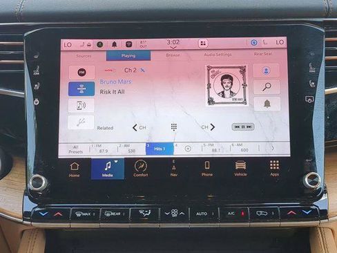 Certified 2024 Jeep Grand Wagoneer L Series III w/ Rear Seat Video Group 1 AWD/4WD image 22
