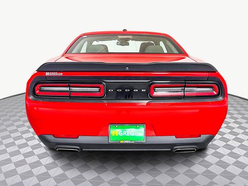 Used 2023 Dodge Challenger SXT image 8