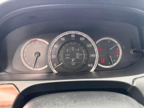 Used 2017 Honda Accord EX image 32