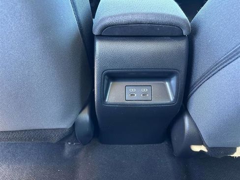 Used 2023 Toyota Corolla LE image 12