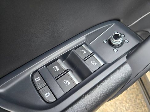Used 2024 Audi Q5 2.0T Premium AWD/4WD image 16