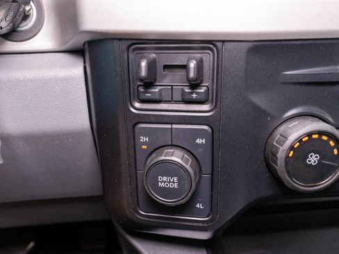 Used 2023 Ford F350 XLT w/ 360-Degree Camera Package AWD/4WD image 26