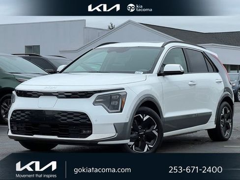 Certified 2024 Kia Niro Wave w/ Wave Preserve Package image 1