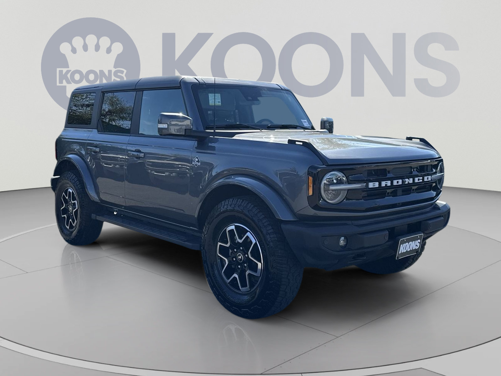 Used 2024 Ford Bronco Outer Banks AWD/4WD image 2