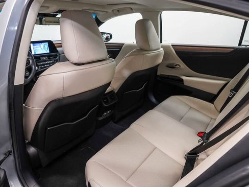 Used 2024 Lexus ES 350 w/ Premium Package FWD image 19