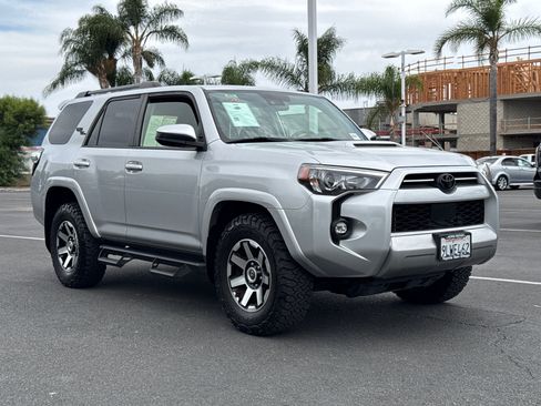 Used 2024 Toyota 4Runner TRD Off-Road AWD/4WD image 5