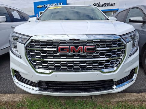 Certified 2023 GMC Terrain Denali w/ Denali Premium Package image 2