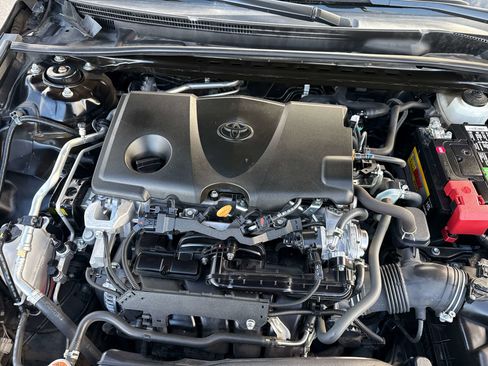 Used 2021 Toyota Camry SE FWD image 9