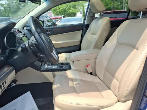 Used 2017 Subaru Outback 2.5i Limited AWD/4WD image 16