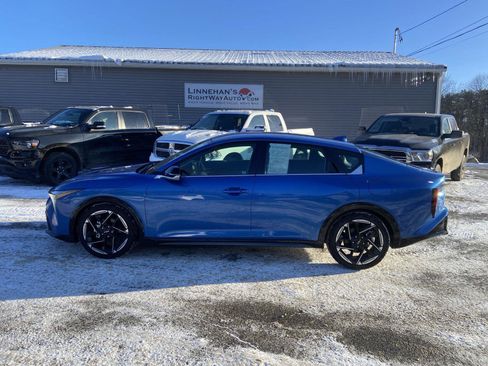 Used 2025 Kia K4 GT-Line image 2