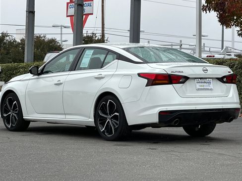 Certified 2023 Nissan Altima 2.5 SR image 6