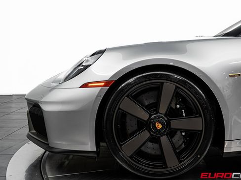 Used 2026 Porsche 911 Carrera 4 GTS image 17