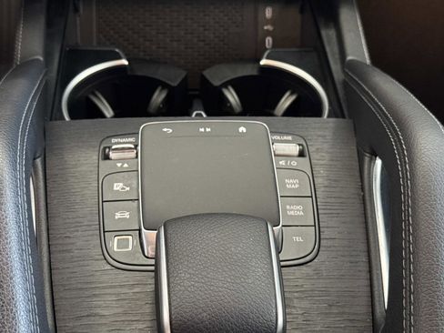 Certified 2025 Mercedes-Benz GLE 450e 4MATIC w/ Driver Assistance Package image 26