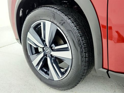 Used 2024 Nissan Rogue SL w/ SL Premium Package image 47