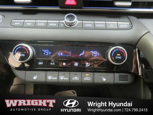New 2026 Hyundai Elantra Limited FWD image 18