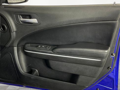 Used 2021 Dodge Charger SXT w/ Leather Interior Group RWD image 28