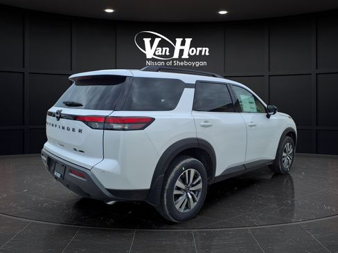 New 2026 Nissan Pathfinder SL AWD/4WD image 6