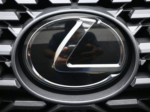 Certified 2022 Lexus RX 350 FWD w/ Premium Package image 32