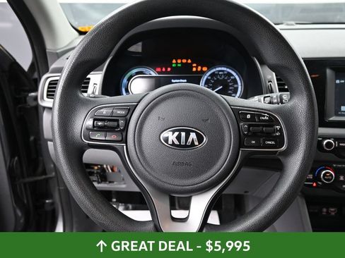 Used 2018 Kia Niro LX FWD image 30