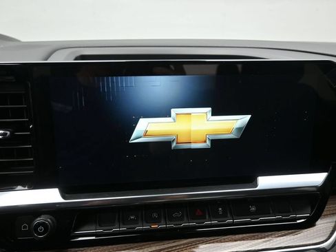 Used 2023 Chevrolet Silverado 1500 RST RWD image 13