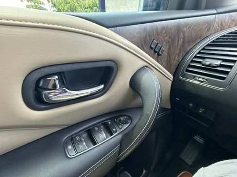 Certified 2023 INFINITI QX80 Premium Select w/ All-Season Package AWD/4WD image 24