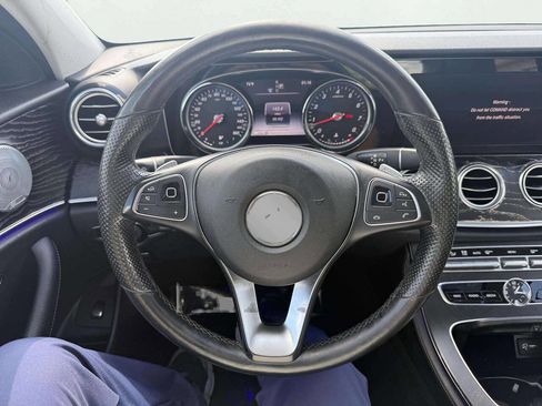 Used 2018 Mercedes-Benz E 300 4MATIC image 16