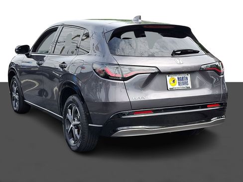 Used 2023 Honda HR-V EX-L image 4