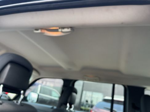 Used 2012 Jeep Liberty Sport AWD/4WD image 28