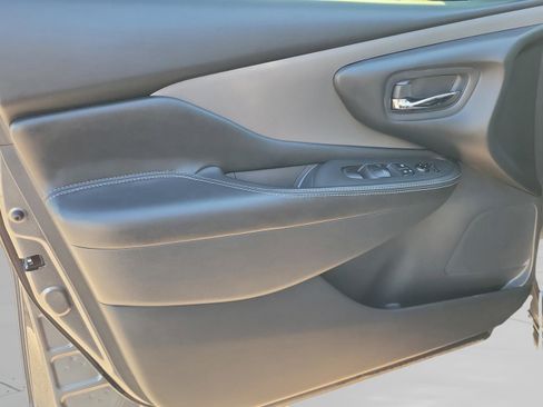 Used 2019 Nissan Murano SV w/ Premium Package FWD image 20