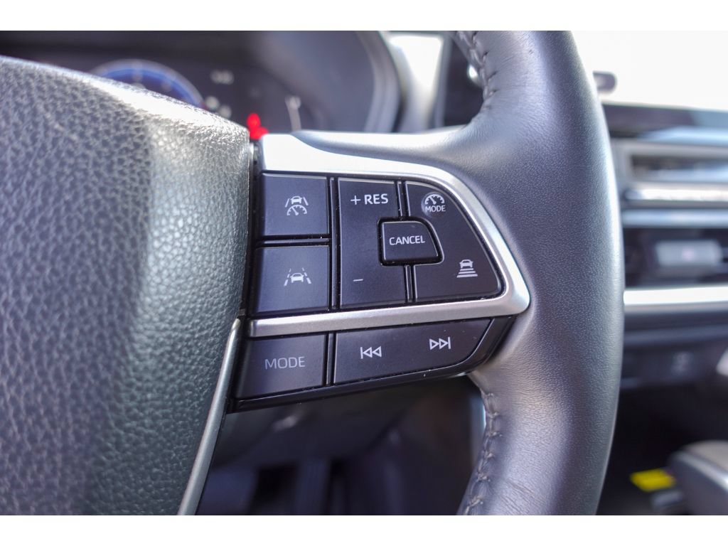 Certified 2025 Toyota Grand Highlander AWD image 16