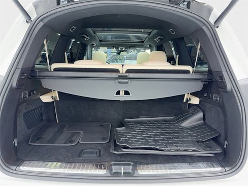 Used 2025 Mercedes-Benz GLS 450 4MATIC w/ AMG Line Exterior image 12