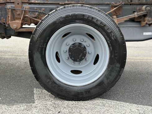 Used 2015 Ford F550 4x4 SuperCab Super Duty image 22