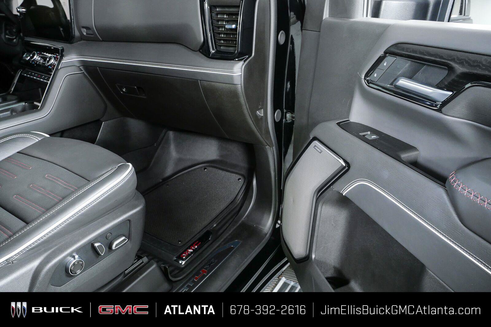 Used 2026 GMC Sierra 2500 AT4X AWD/4WD image 23